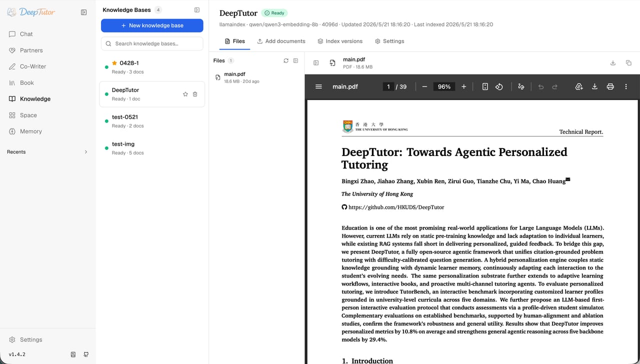 La base de conocimiento de DeepTutor con un documento cargado y el visor al lado. Imagen del repositorio oficial del proyecto.